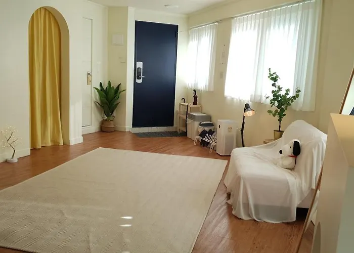 Space Epiphany Apartment *